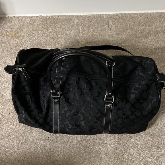 COACH BLACK TRAVEL DUFFEL BAG - Picture 12 of 16